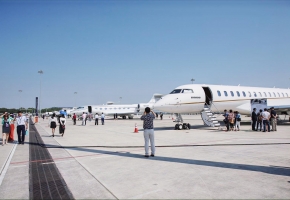 第二届中国广州商务航空展开幕